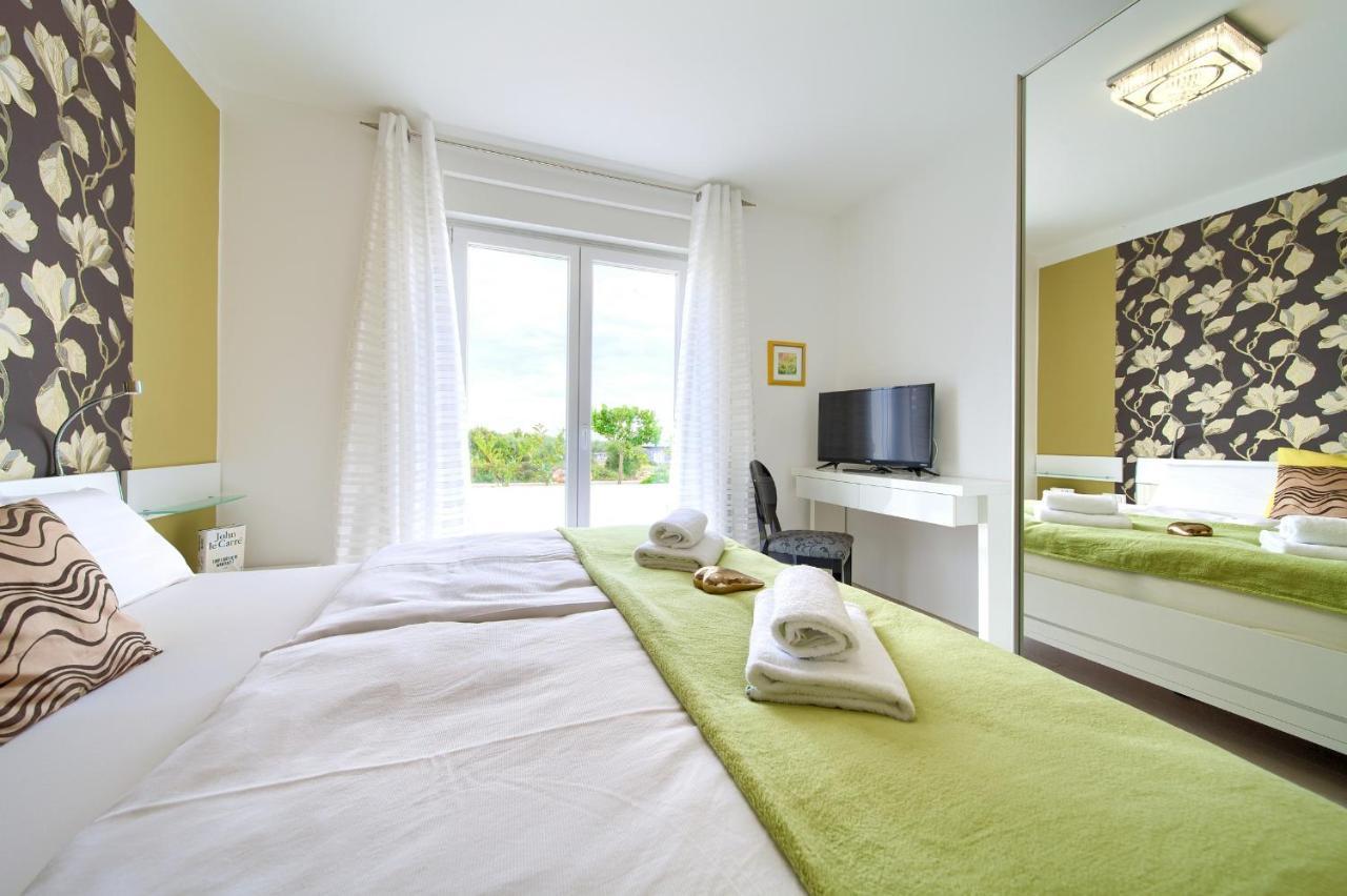 Villa Helines***** Linardici Экстерьер фото